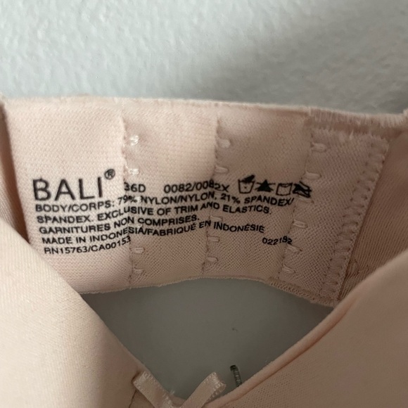 Bali Women's Light Pink Comfort lift Bra size 36D NWT - Picture 4 of 5